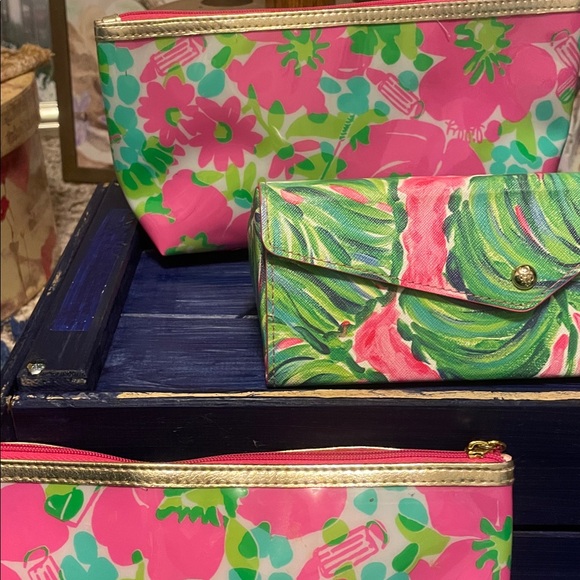 Lilly Pulitzer/Estee Lauder bundle (4 items) - Picture 5 of 14